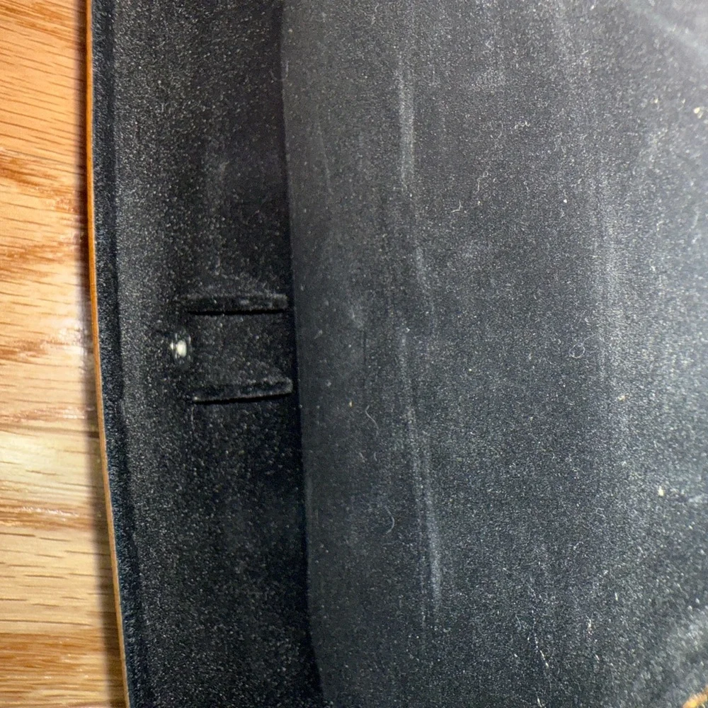 Ray-Ban Tan Sunglasses Holder and Cloth cleaner